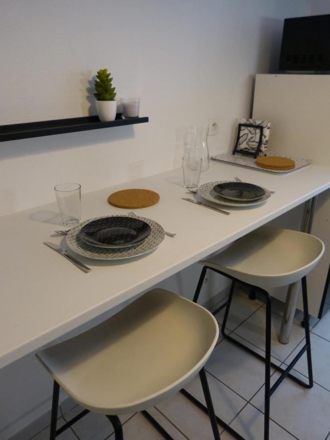 Appartement 1 Cherbourg Centre Avec Netflix Et Wifi Buitenkant foto